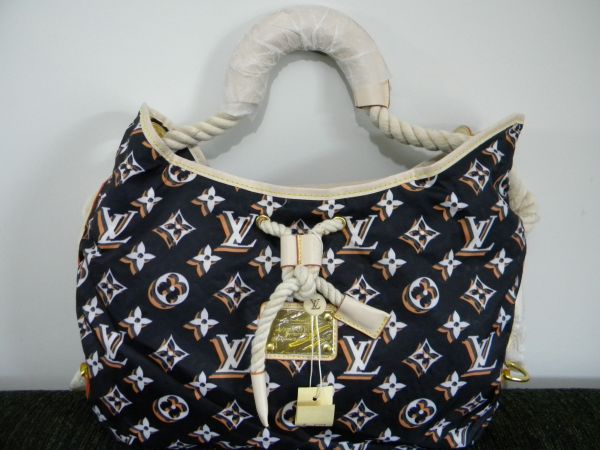 Bolsa Louis Vuitton (LV04) a vista R$85,00